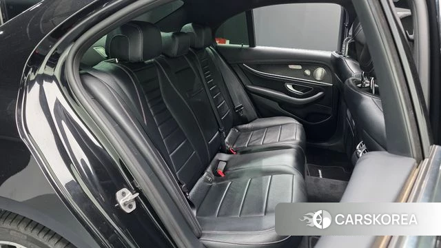 Mercedes-Benz E-Class W213 2022 Черный из Кореи, фото 2