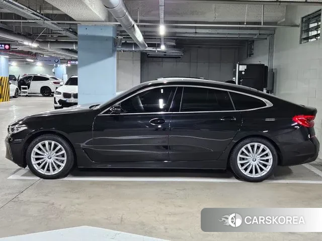 BMW 6 Series GT (G32) 2023 Черный из Кореи, фото 2