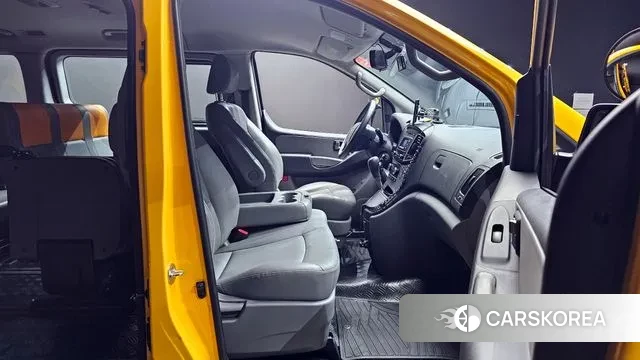 Hyundai The New Grand Starex 2019 Желтый из Кореи, фото 2