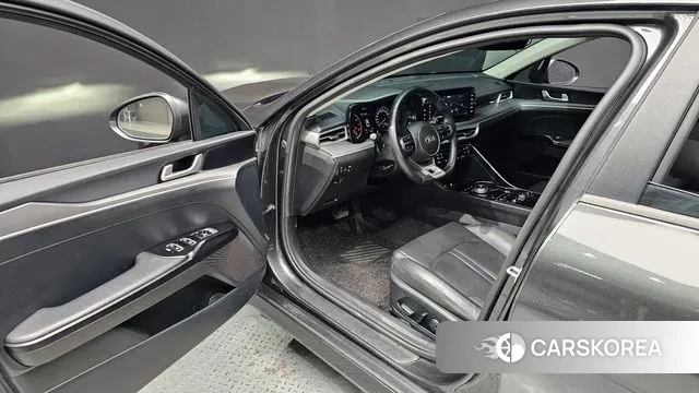 Kia K5 3rd generation 2021 Серый из Кореи, фото 2