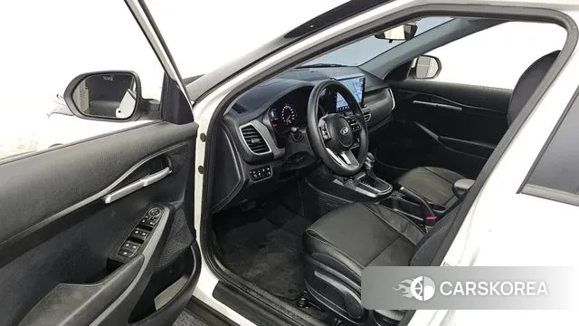 Kia Seltos 2021 Белый из Кореи, фото 2