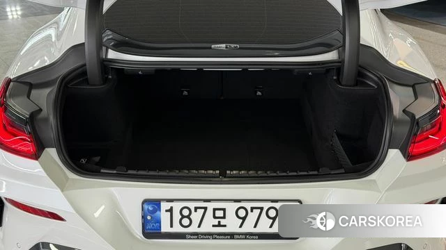 BMW 8 Series (G15) 2023 Белый из Кореи, фото 2