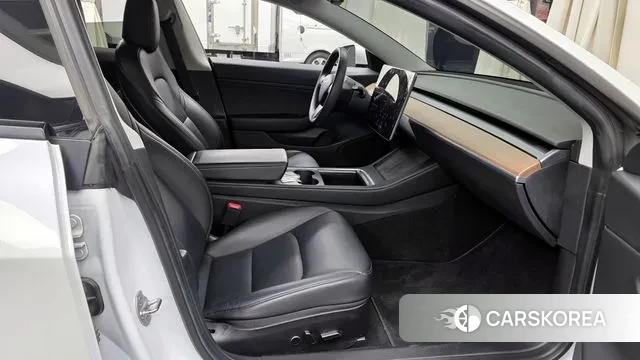 Tesla Model 3 2021 Белый из Кореи, фото 2