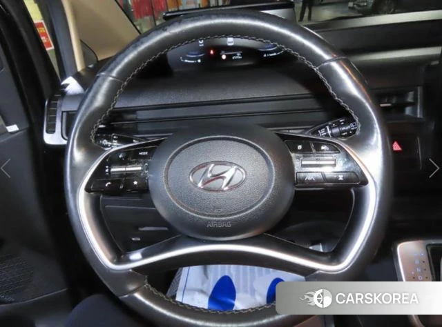 Hyundai Staria 2022 Черный из Кореи, фото 2
