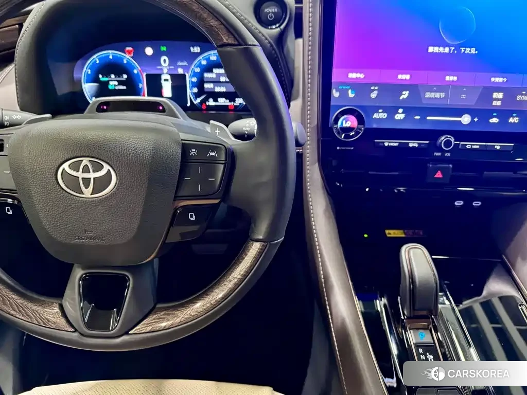 Toyota Elfa 2024 Белый из Китая, фото 3
