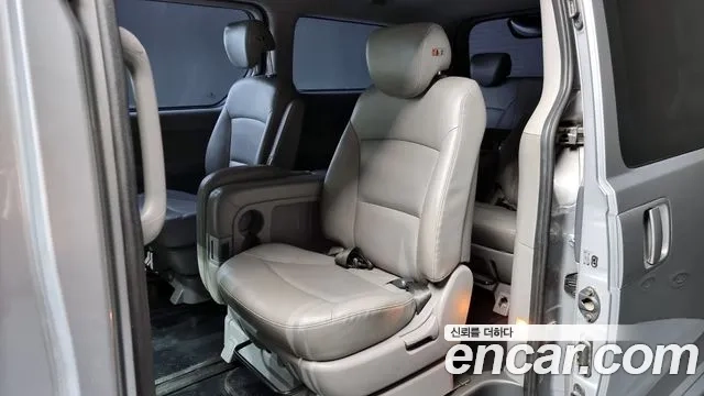 Hyundai The New Grand Starex 2018 Серебряный из Кореи, фото 2