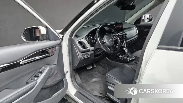 Kia Seltos 2021 Белый из Кореи, фото 2