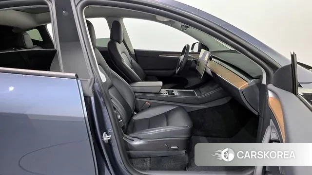 Tesla Model Y 2022 Серый из Кореи, фото 2