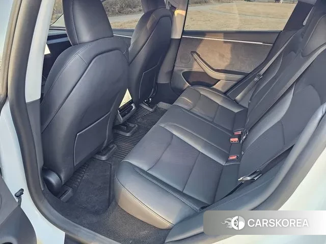 Tesla Model 3 2025 Белый из Кореи, фото 2