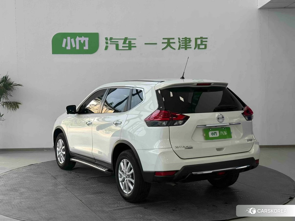 Nissan Qijun 2021 Белый из Китая, фото 2