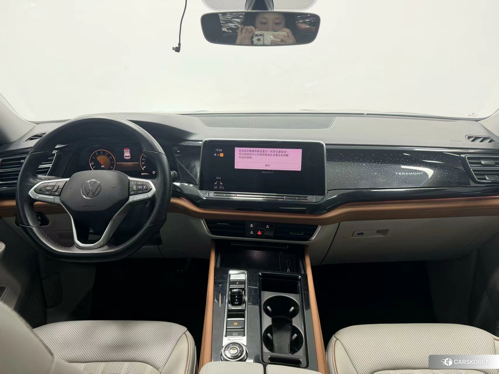 Volkswagen Tourang 2021 Черный из Китая, фото 2