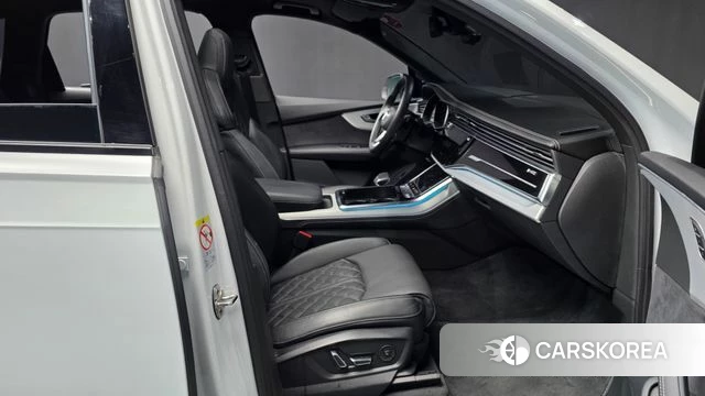 Audi Q7 (4M) 2023 Белый из Кореи, фото 2