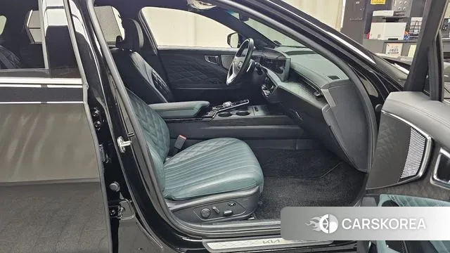 Kia K8 2023 Черный из Кореи, фото 2