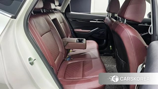 Kia Seltos 2021 Белый из Кореи, фото 2