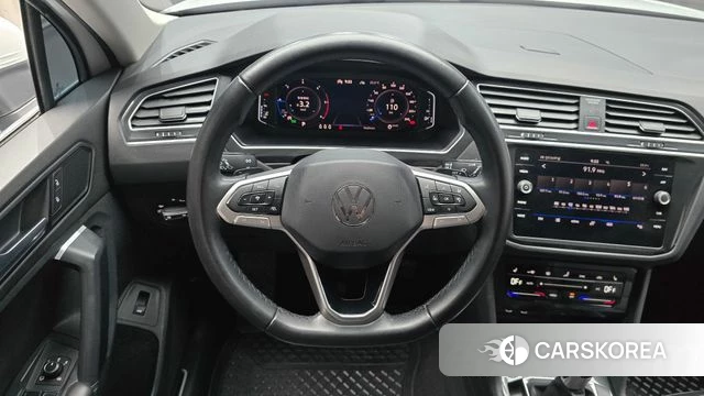 Volkswagen Tiguan second Generation 2021 Белый из Кореи, фото 2