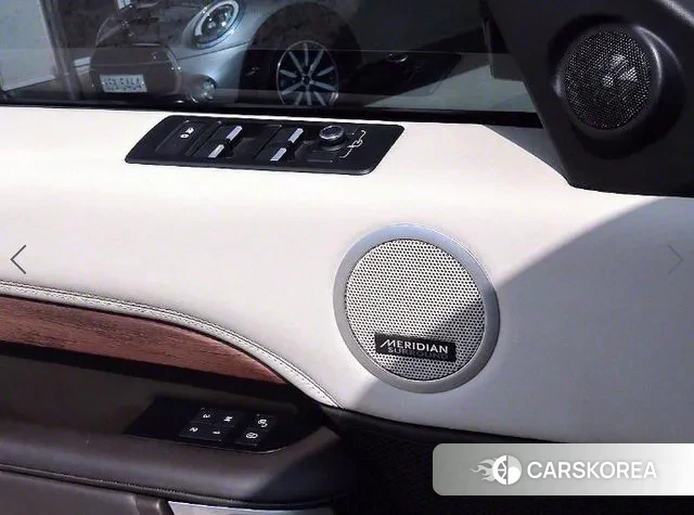 Land Rover Discovery 5 2018 Белый из Кореи, фото 2