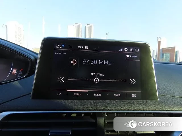 Peugeot 5008 second generation 2018 Серый из Кореи, фото 2