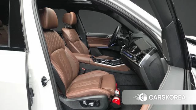 BMW X5 (G05) 2025 Белый из Кореи, фото 2