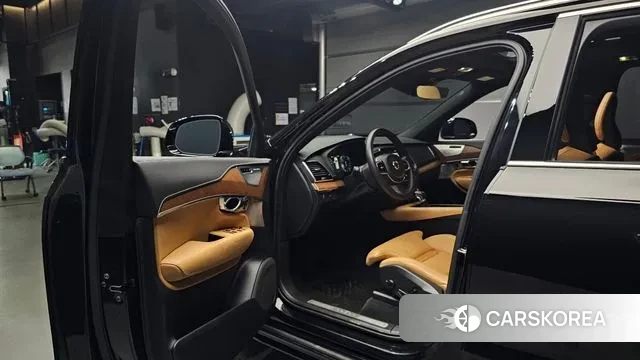 Volvo XC90 second Generation 2019 Черный из Кореи, фото 2