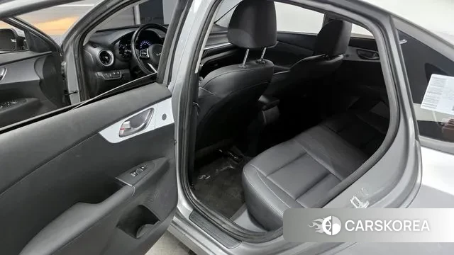 Kia The New K3 2nd generation 2021 Серый из Кореи, фото 2