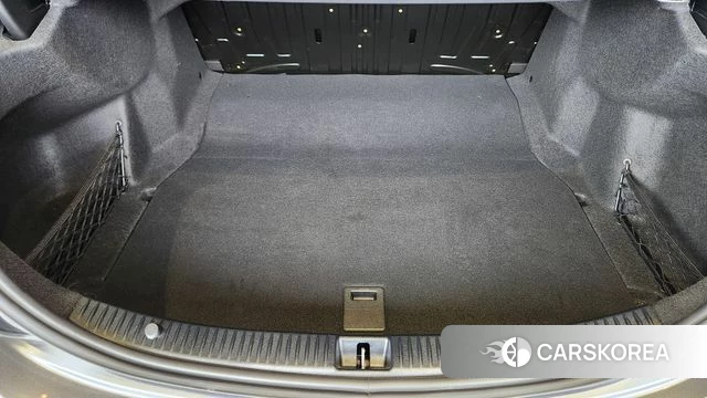 Mercedes-Benz C-Class W205 2018 Серый из Кореи, фото 2