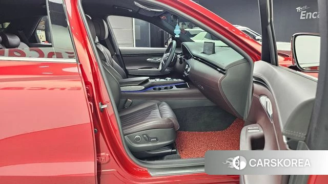 Genesis GV70 2021 Красный из Кореи, фото 2