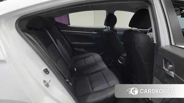 Hyundai Avante AD 2018 Белый из Кореи, фото 2