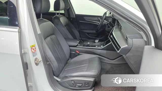 Audi A6 (C8) 2021 Белый из Кореи, фото 2