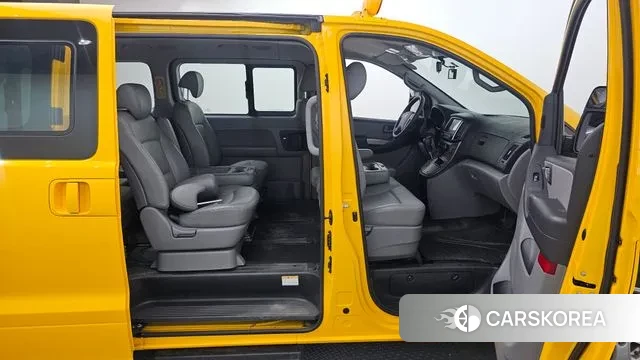 Hyundai The New Grand Starex 2021 Желтый из Кореи, фото 2