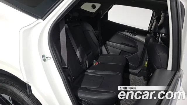 Kia Sportage 5th Generation 2023 Белый из Кореи, фото 2