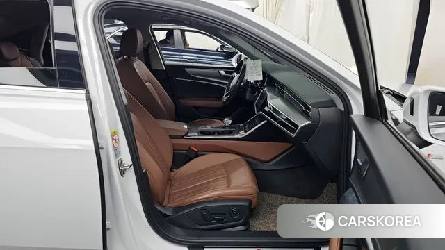 Audi A6 (C8) 2020 Белый из Кореи, фото 2