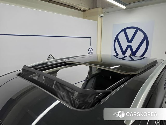 Volkswagen Tiguan second Generation 2023 Серый из Кореи, фото 2