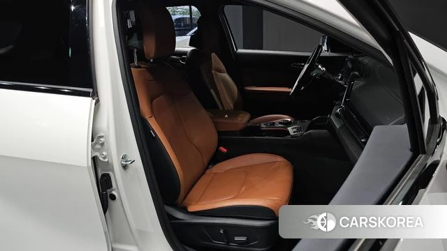 Kia Sportage 5th Generation 2024 Белый из Кореи, фото 2