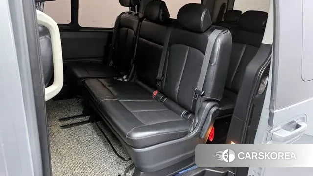 Hyundai Staria 2021 Серебряный из Кореи, фото 2