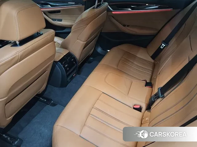 BMW 5 Series (G30) 2020 Черный из Кореи, фото 2