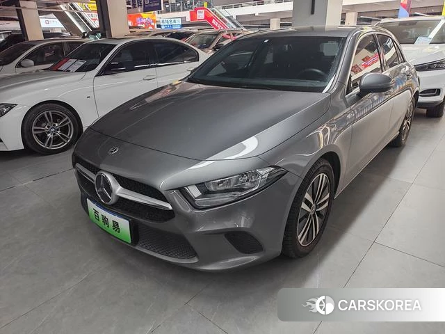 Mercedes-Benz Class A (imported) 2021 Темно-серый из Китая, фото 2