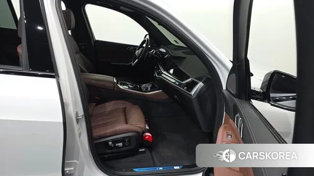 BMW X5 (G05) 2024 Белый из Кореи, фото 2