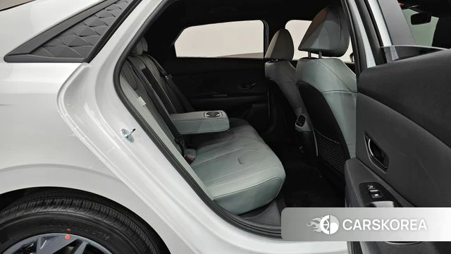 Hyundai The New Avante (CN7) 2025 Белый из Кореи, фото 2