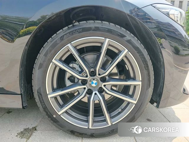BMW 3 series 2024 Черный из Китая, фото 2