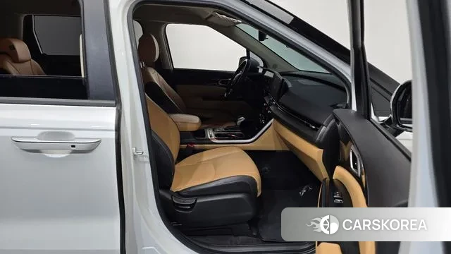 Kia Carnival 4th generation 2023 Белый из Кореи, фото 2