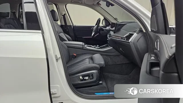 BMW X5 (G05) 2025 Белый из Кореи, фото 2