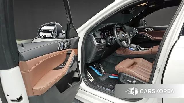 BMW X6 (G06) 2022 Белый из Кореи, фото 2