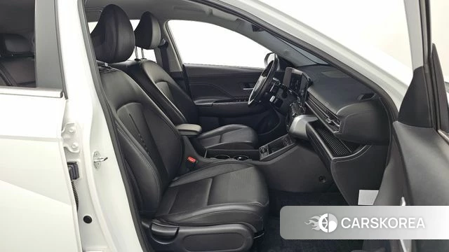Hyundai Kona (SX2) 2023 Белый из Кореи, фото 2