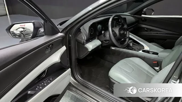 Hyundai The New Avante (CN7) 2023 Серый из Кореи, фото 2