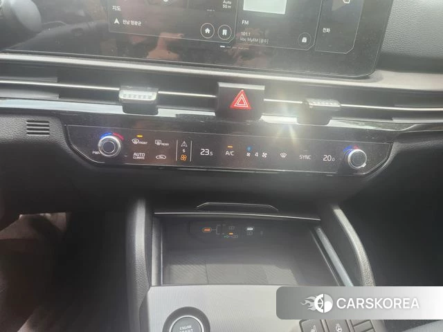 Kia The New Sportage 5th Generation 2024 Серебристо-серый из Кореи, фото 2