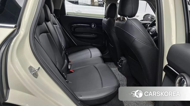 Mini Cooper Clubman 2018 Жемчужный цвет из Кореи, фото 2