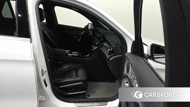Mercedes-Benz GLC-Class X253 2020 Белый из Кореи, фото 2