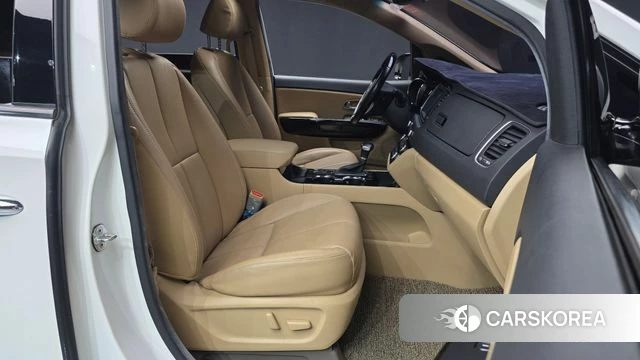 Kia The New Carnival 2018 Белый из Кореи, фото 2