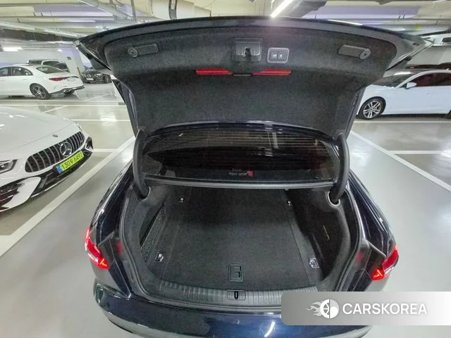Audi A6 (C8) 2023 Синий из Кореи, фото 2