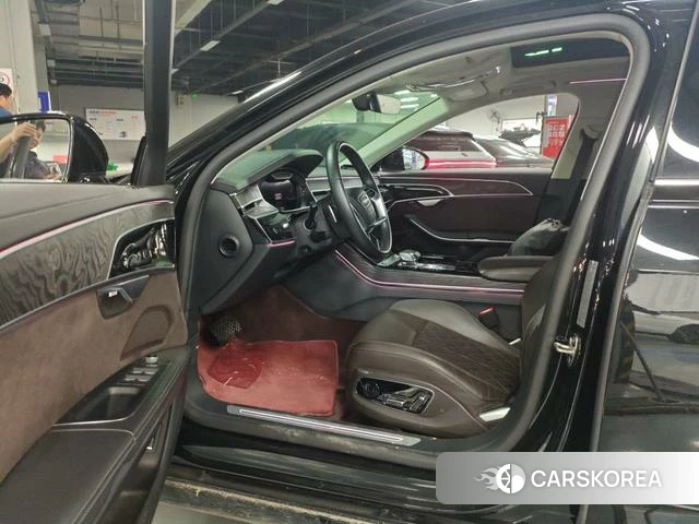 Audi A8 2023 Черный из Китая, фото 2
